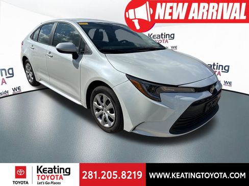 Used 2026 Toyota Corolla LE image 1