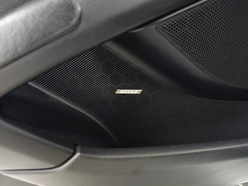 Used 2019 Porsche 718 Boxster RWD image 13