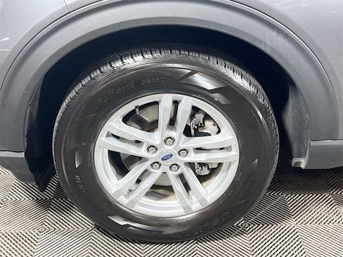 Used 2023 Ford Explorer XLT w/ Equipment Group 202A image 29