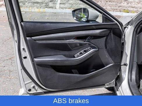 Used 2022 MAZDA MAZDA3 s FWD image 28