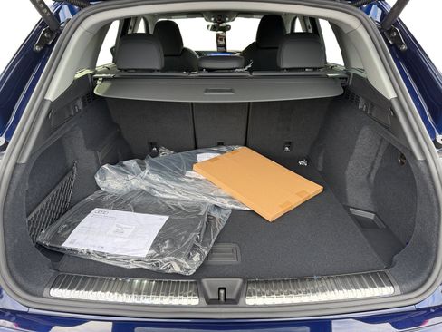 New 2025 Audi Q5 Premium Plus image 17