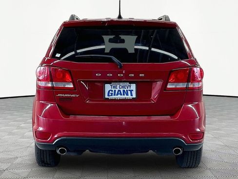 Used 2019 Dodge Journey SE w/ Connectivity Group FWD image 6