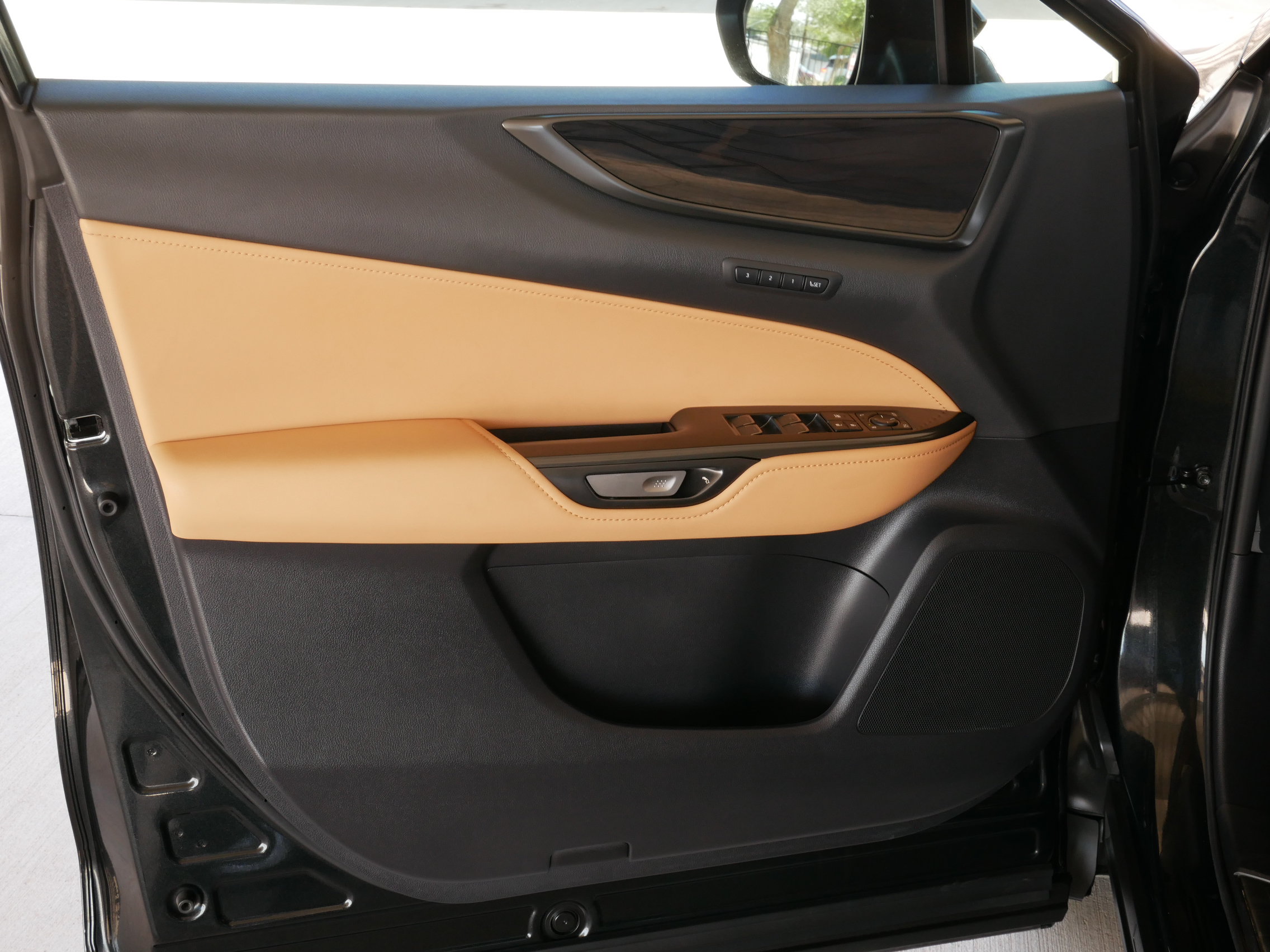 Used 2026 Lexus NX 350h AWD w/ Accessory Package (Z1) image 6