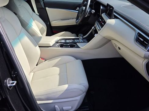 Used 2026 Genesis G70 2.5T RWD image 19