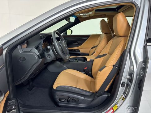 Used 2023 Lexus ES 350 w/ Premium Package image 14