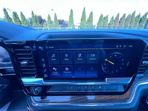 Used 2024 Chevrolet Silverado 2500 LT AWD/4WD image 23