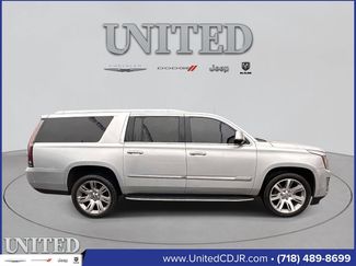 Used 2019 Cadillac Escalade ESV Luxury video 2