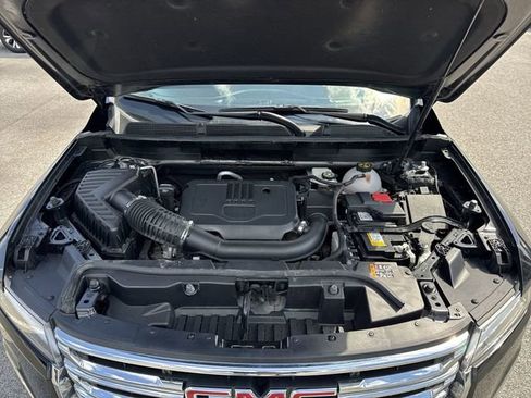 Used 2023 GMC Acadia SLE w/ Driver Convenience Package FWD image 29
