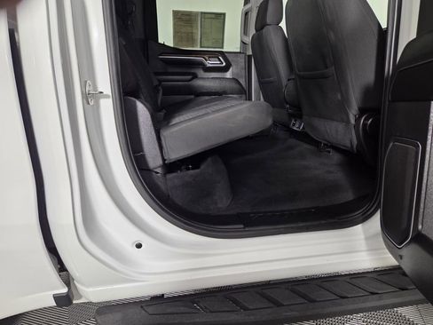 Used 2024 GMC Sierra 1500 Elevation image 31