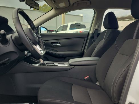 Certified 2023 Nissan Sentra SV image 21