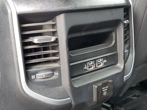 Used 2020 RAM 1500 Big Horn AWD/4WD image 13