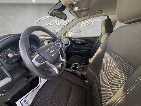 Used 2024 GMC Terrain SLE FWD image 24