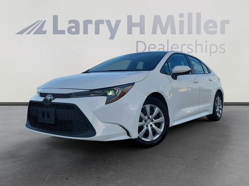 Used 2021 Toyota Corolla LE image 1
