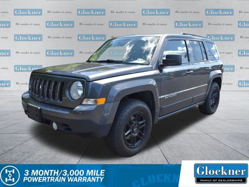 Used 2017 Jeep Patriot Latitude AWD/4WD image 1