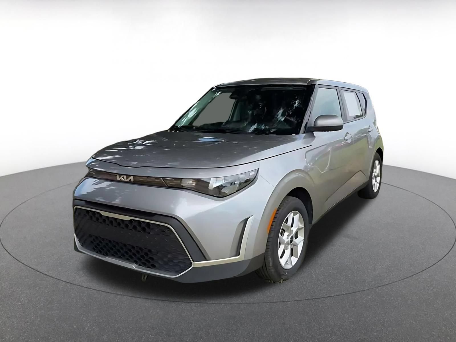 Used 2025 Kia Soul LX w/ LX Technology Package FWD image 6