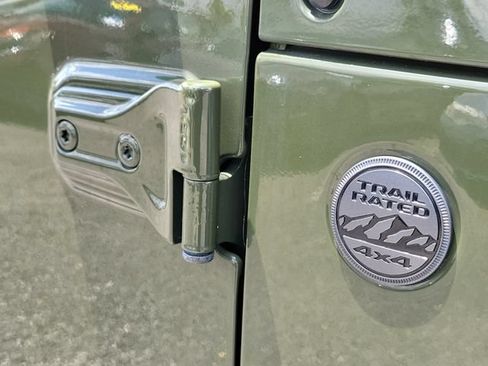 Used 2024 Jeep Wrangler Unlimited Sport AWD/4WD image 9