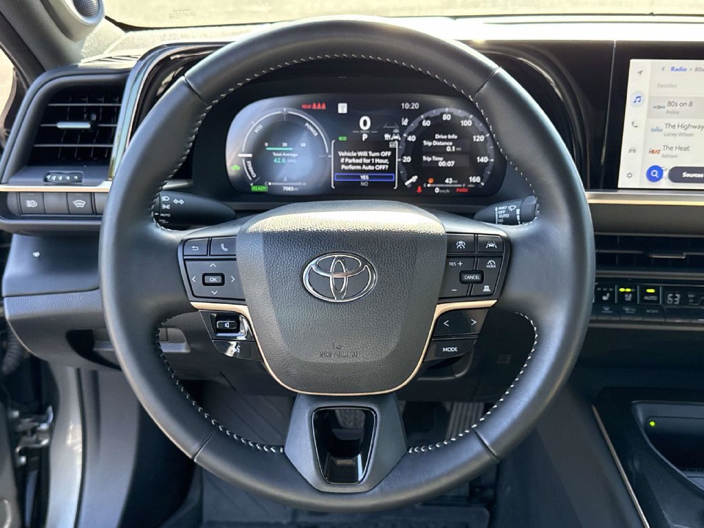 Used 2024 Toyota Crown AWD/4WD image 37