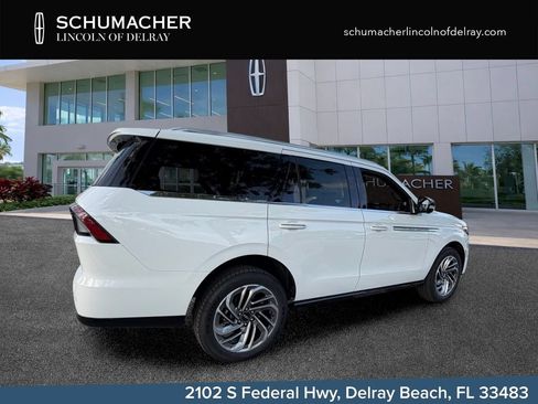 New 2026 Lincoln Navigator Reserve AWD/4WD image 6