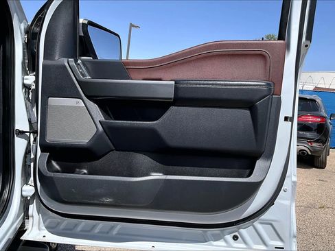 Used 2022 Ford F150 Lariat w/ Equipment Group 502A High image 22