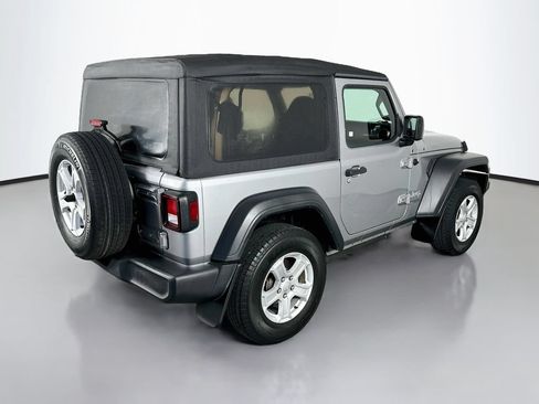 Used 2018 Jeep Wrangler Sport AWD/4WD image 7