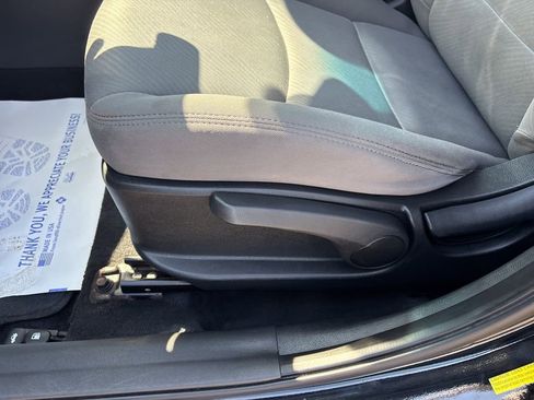 Used 2012 Hyundai Elantra GLS w/ Preferred Pkg 3 FWD image 21