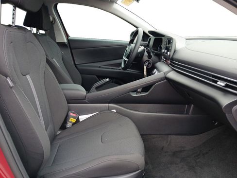 New 2026 Hyundai Elantra SE image 15
