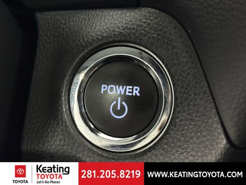 Certified 2025 Toyota RAV4 XLE image 30