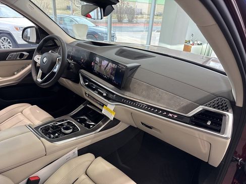 New 2026 BMW X7 xDrive40i image 63