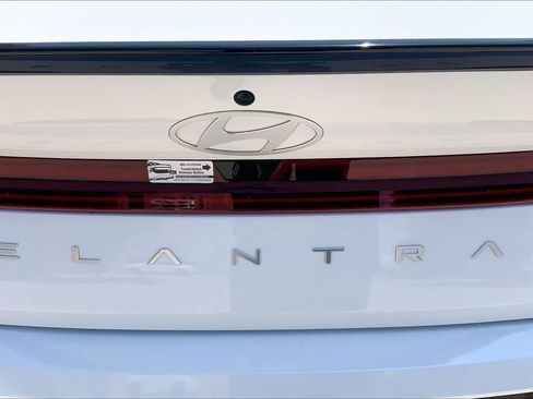 Used 2025 Hyundai Elantra SEL FWD image 33