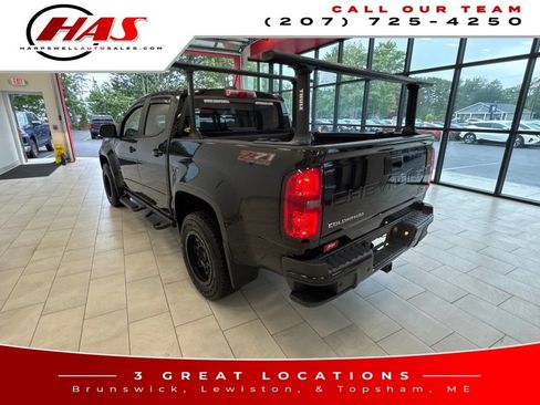 Used 2022 Chevrolet Colorado Z71 AWD/4WD image 3