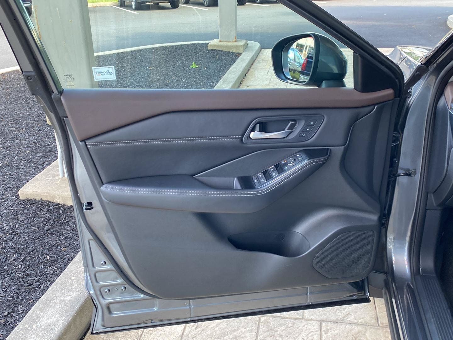 Certified 2023 Nissan Rogue SL w/ SL Premium Package AWD/4WD image 25