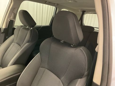 Used 2023 Subaru Forester Premium AWD/4WD image 10