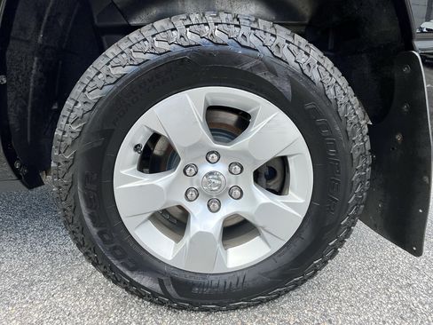Used 2021 RAM 1500 Big Horn AWD/4WD image 12