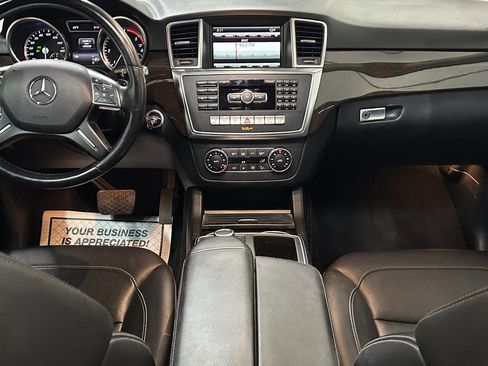 Used 2015 Mercedes-Benz ML 250 BlueTEC 4MATIC w/ Premium 1 Package image 28