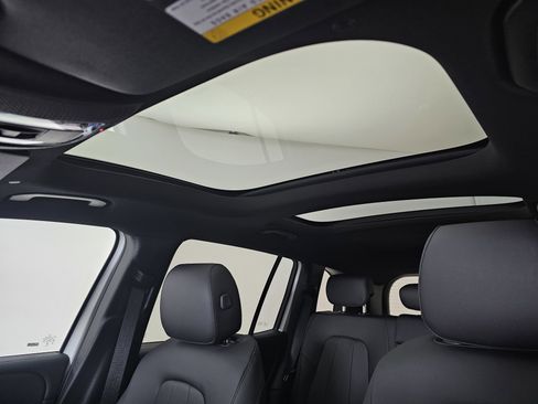 New 2026 Mercedes-Benz GLB 250 4MATIC image 12