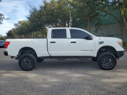 Used 2019 Nissan Titan S w/ S Utility Package image 4