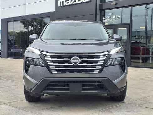 Used 2024 Nissan Rogue SV image 6