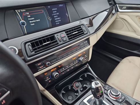 Used 2011 BMW 528i Sedan image 29