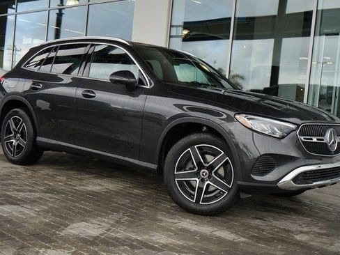 New 2026 Mercedes-Benz GLC 300 image 1