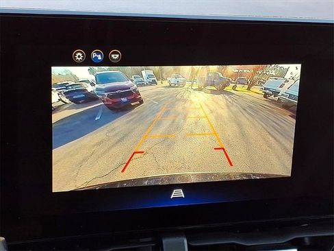 Used 2025 Chevrolet Equinox LT image 13