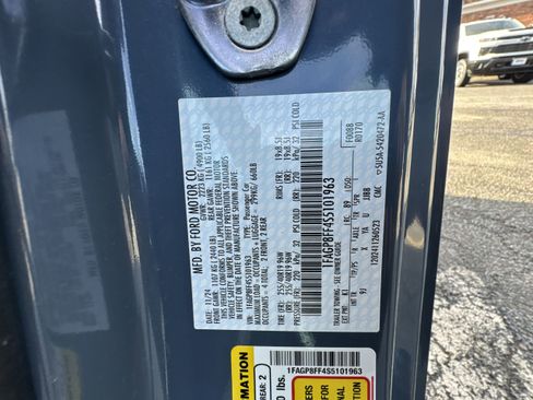 Used 2025 Ford Mustang GT Premium image 34