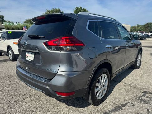 Used 2017 Nissan Rogue SV w/ Sun & Sound Touring Package AWD/4WD image 3