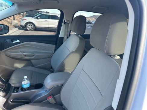 Used 2015 Ford Escape SE image 10