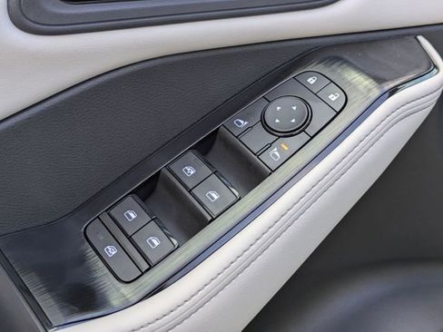 New 2026 Nissan Rogue SV FWD image 13