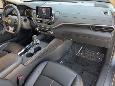 Used 2022 Nissan Altima 2.5 SR image 21