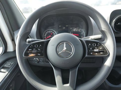 Used 2024 Mercedes-Benz Sprinter 144 Cargo image 11