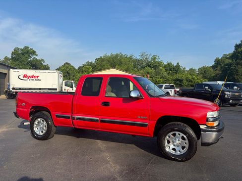 Used 2000 Chevrolet Silverado 1500 LT w/ Off-Road Chassis Pkg AWD/4WD image 2