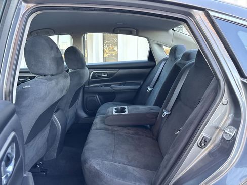Used 2015 Nissan Altima 2.5 S w/ Power Driver Seat Package image 16