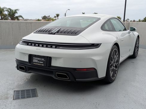 Certified 2025 Porsche 911 Carrera image 9