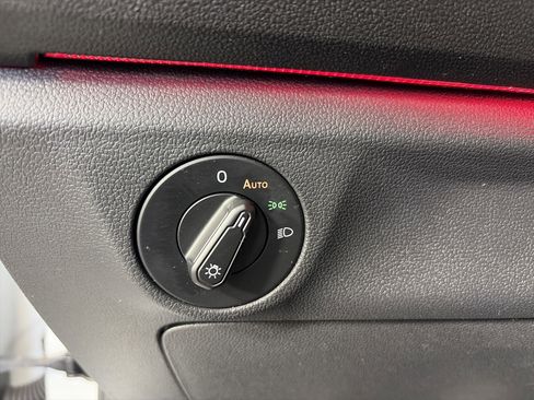 Used 2019 Volkswagen Jetta GLI Autobahn FWD image 30